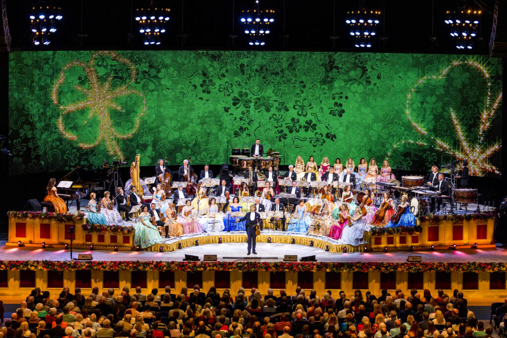 André Rieu met zijn Johann Strauss orkest