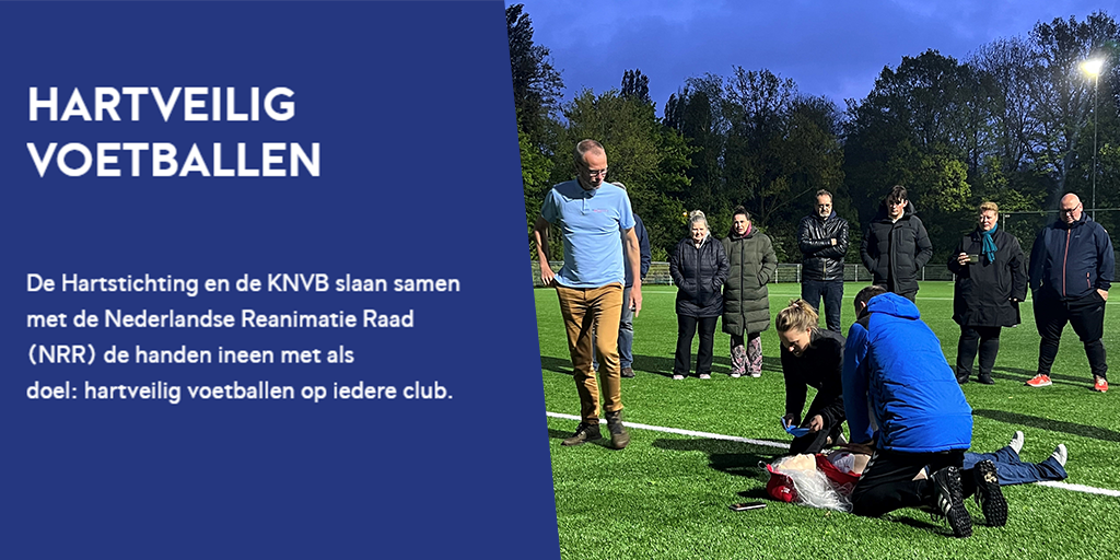 Reanimatie cursus op het voetbalveld voor opening campagne hartveilig voetballen